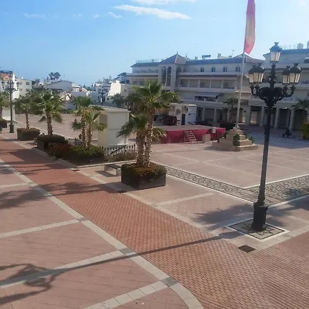 Plaza Espana Апартаменты Нерха