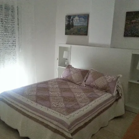 Plaza Espana Нерха